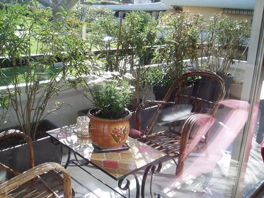 80M2 Dans Parc Classe, Piscine, Calme, 5Mn De Cannes Le Cannet Exterior photo